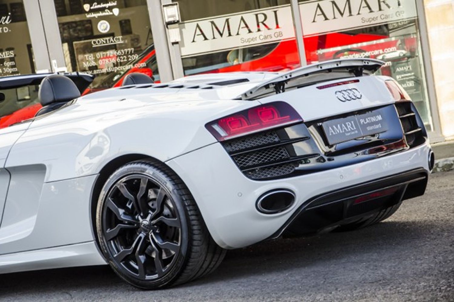 AUDI R8 SPYDER 5.2 FSI Quattro
