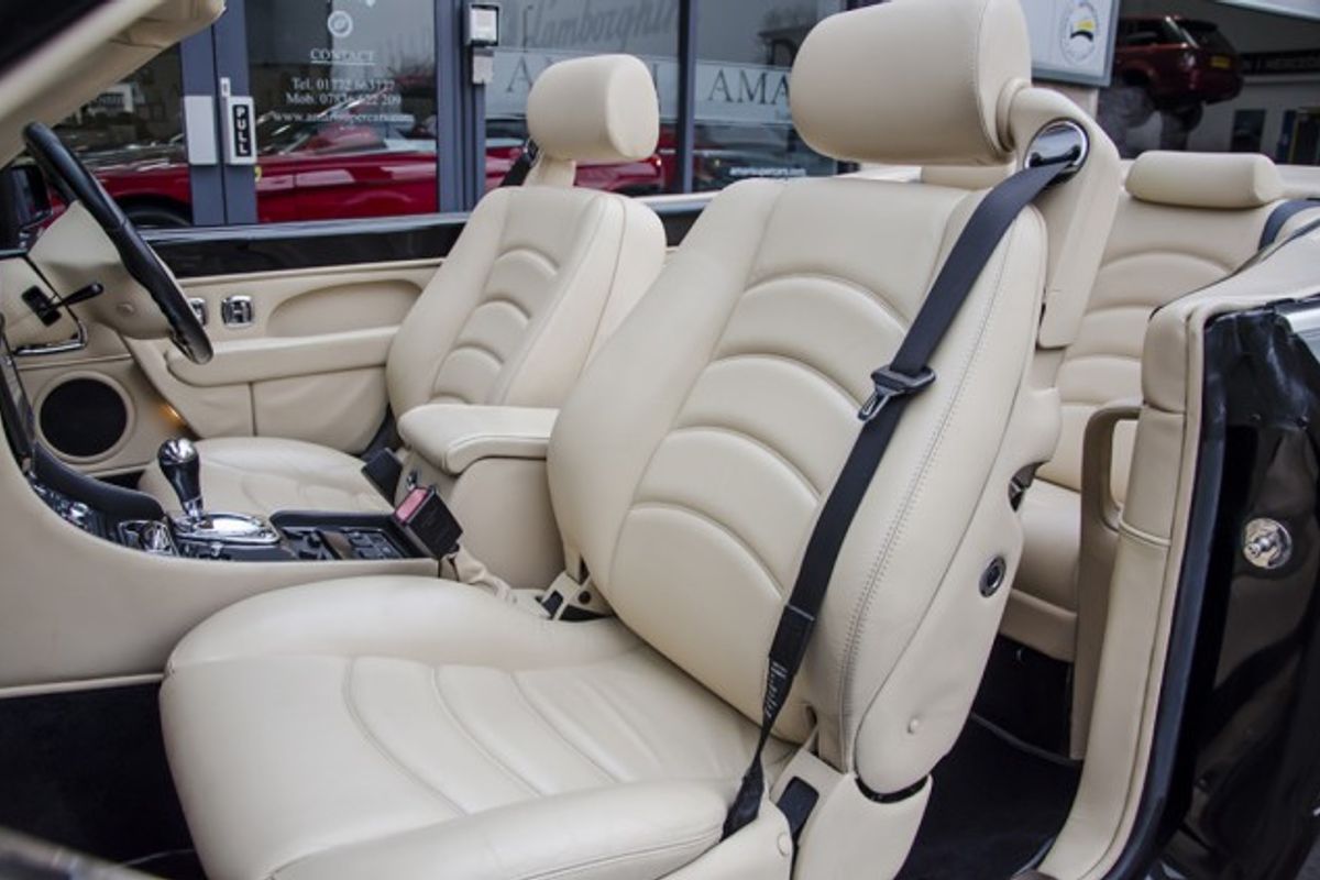 BENTLEY Azure Mulliner Wide Body