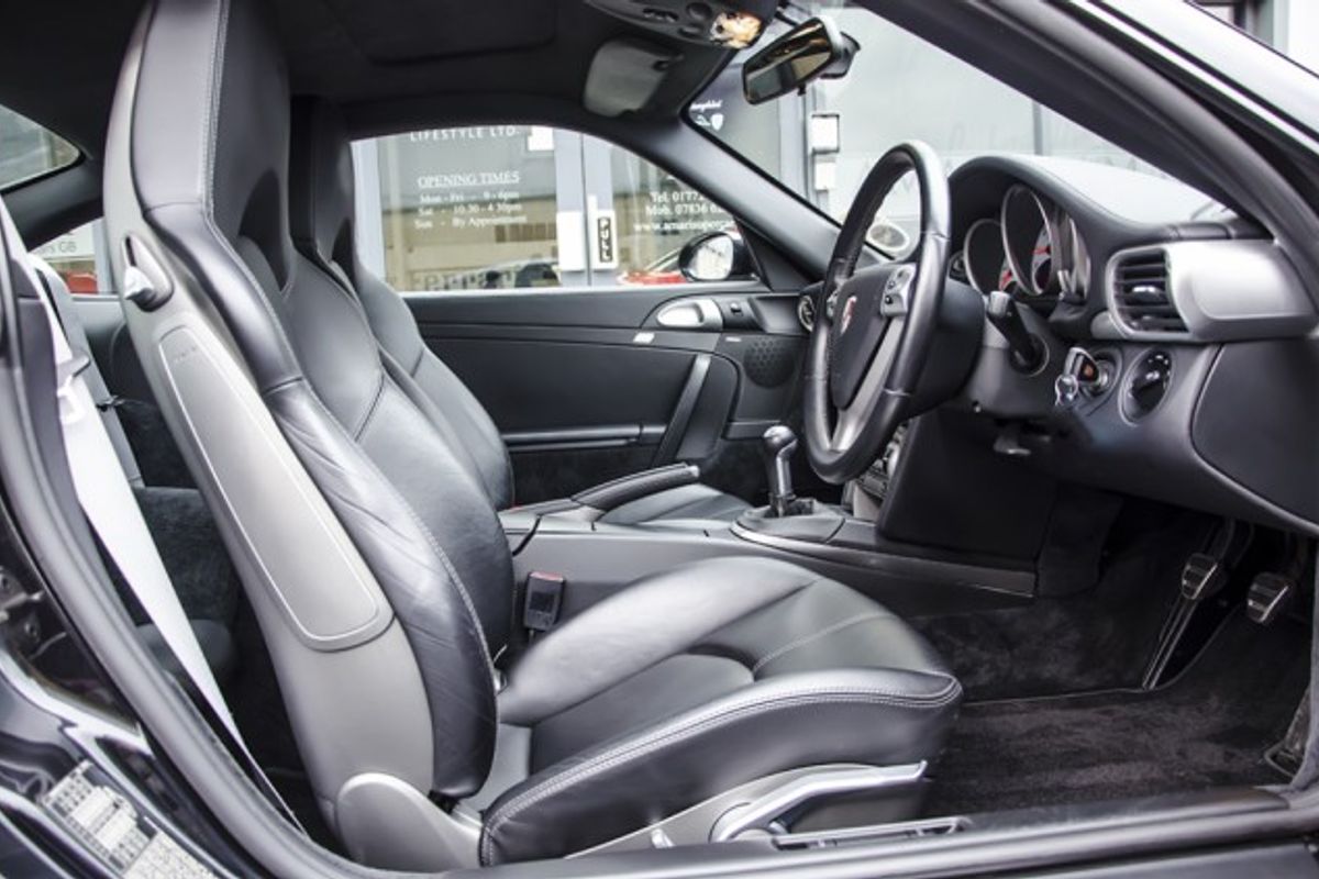 PORSCHE 911 [997] CARRERA COUPE S