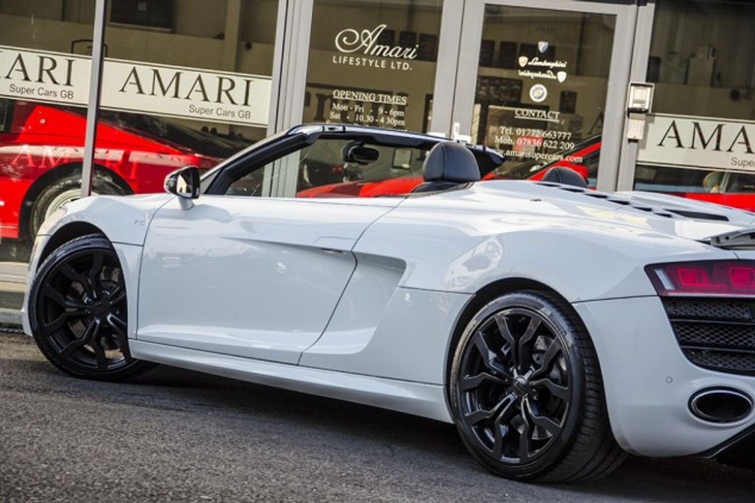 AUDI R8 SPYDER 5.2 FSI Quattro