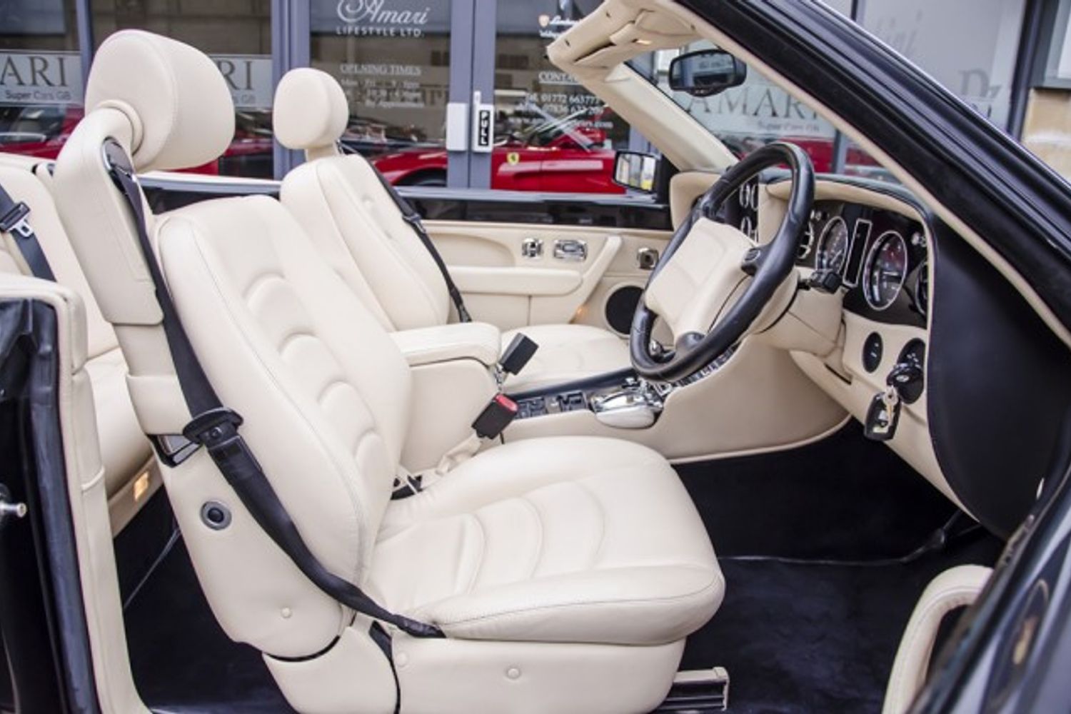 BENTLEY Azure Mulliner Wide Body