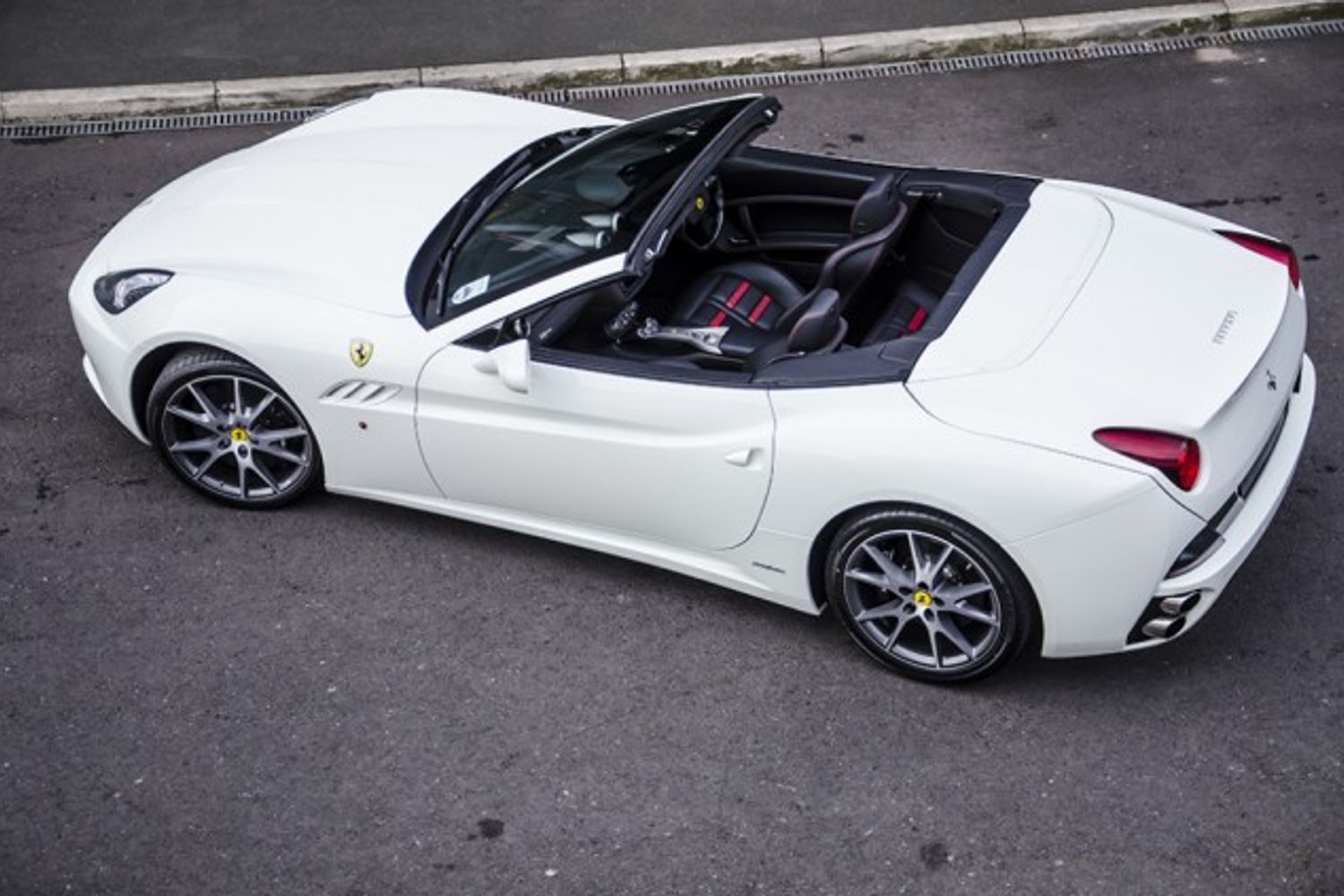 FERRARI CALIFORNIA CONVERTIBLE 2+ F1