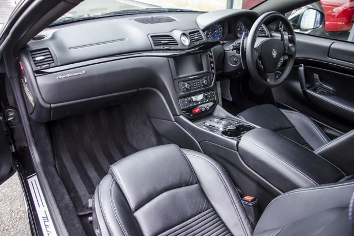 MASERATI GRANTURISMO COUPE V8 S MC Shift