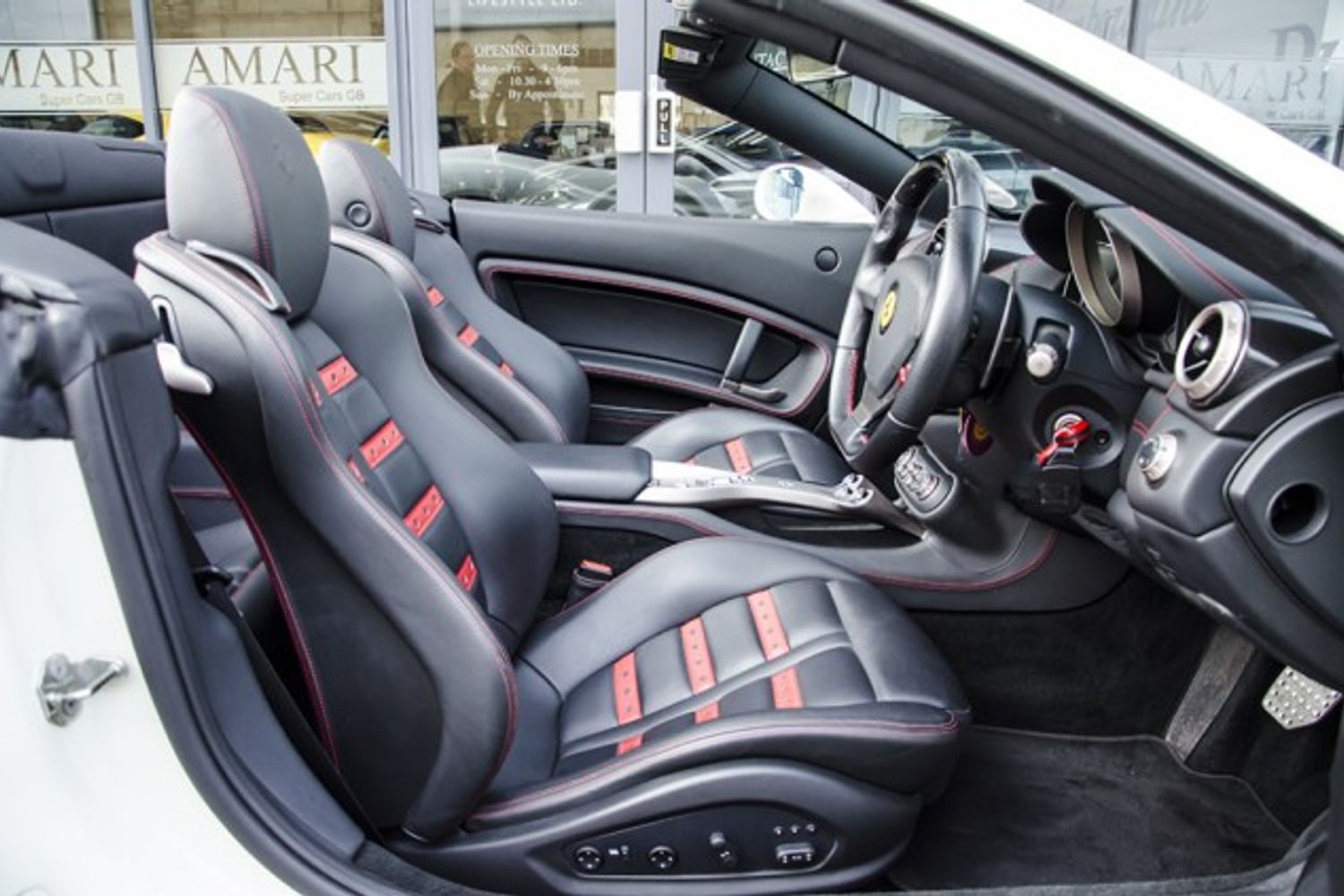 FERRARI CALIFORNIA CONVERTIBLE 2+ F1