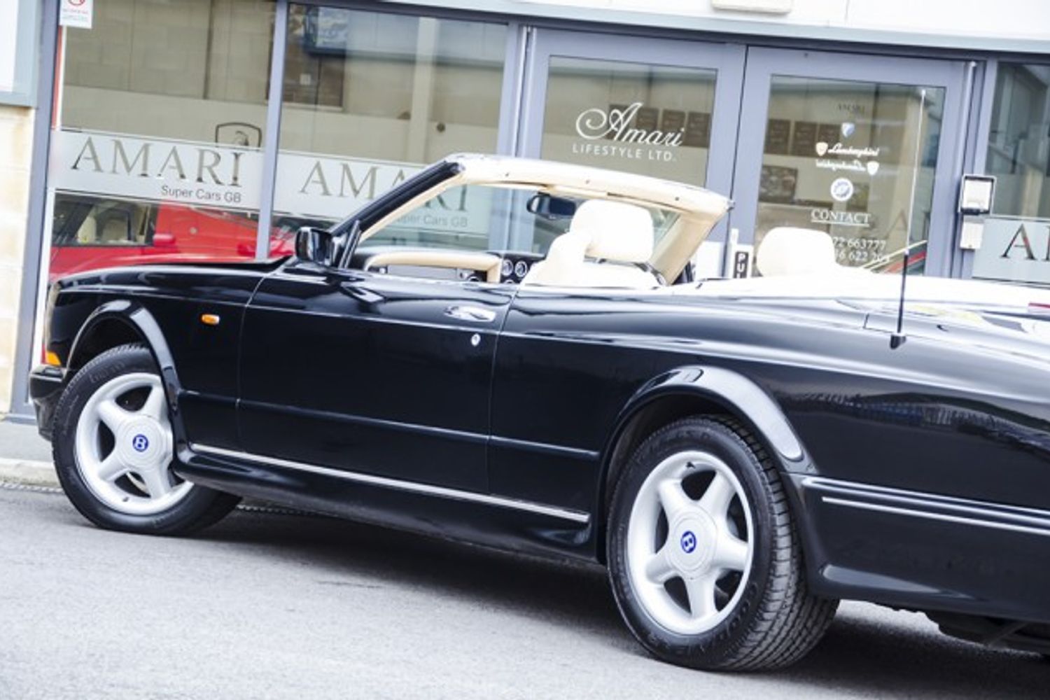 BENTLEY Azure Mulliner Wide Body