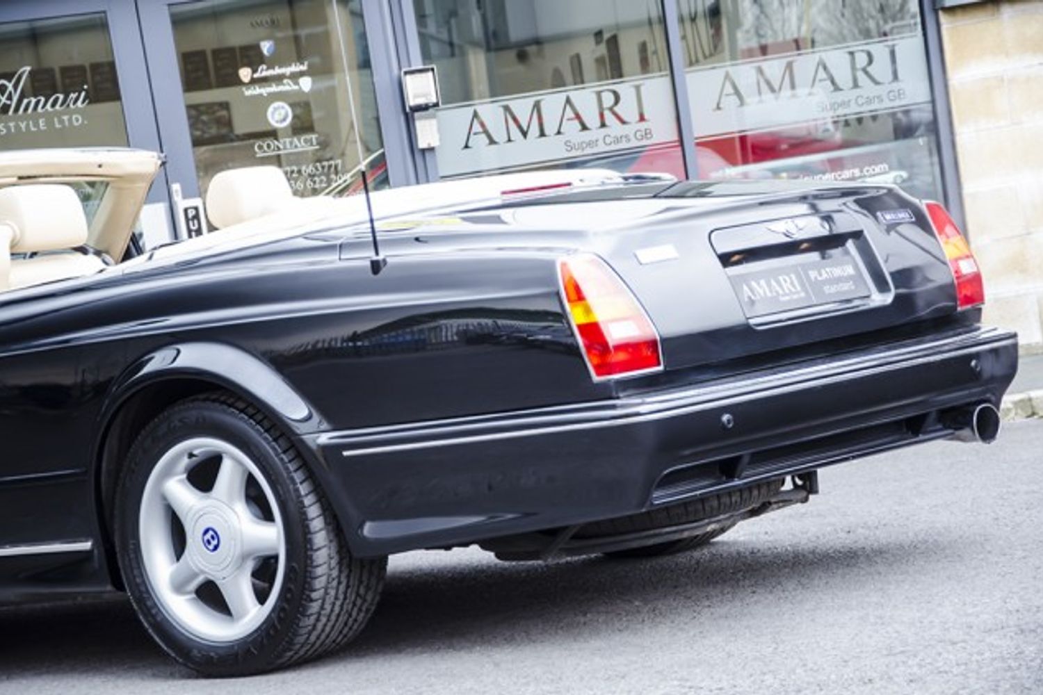 BENTLEY Azure Mulliner Wide Body