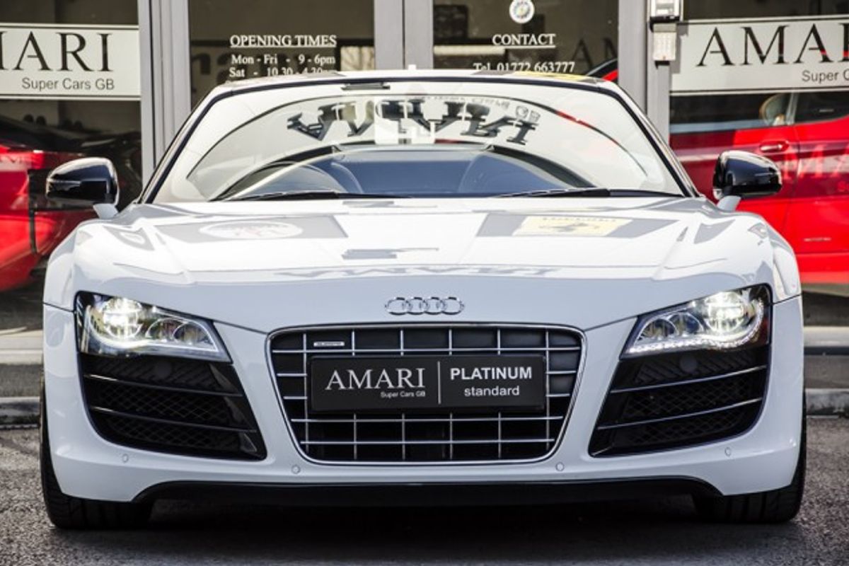 AUDI R8 SPYDER 5.2 FSI Quattro