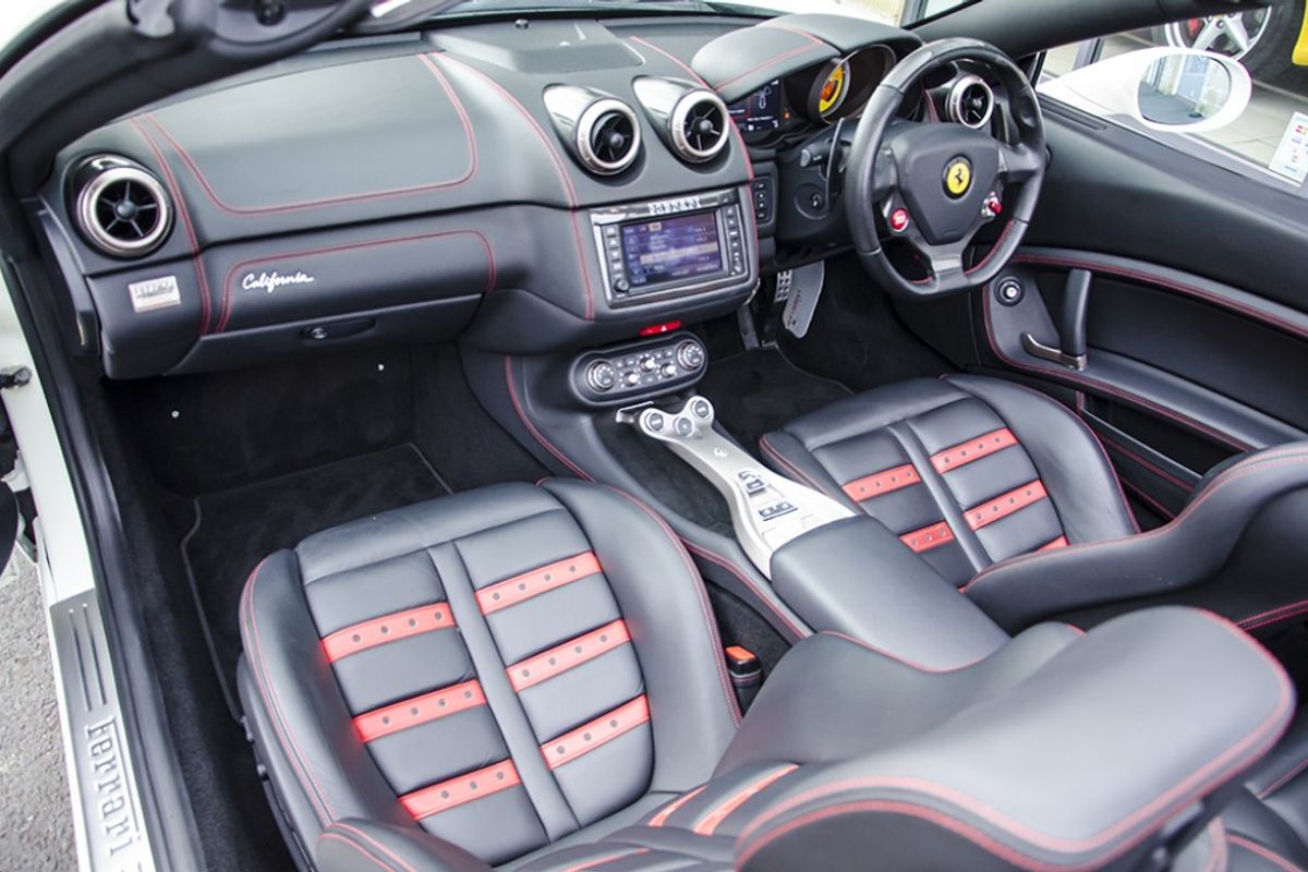 FERRARI CALIFORNIA CONVERTIBLE 2+ F1