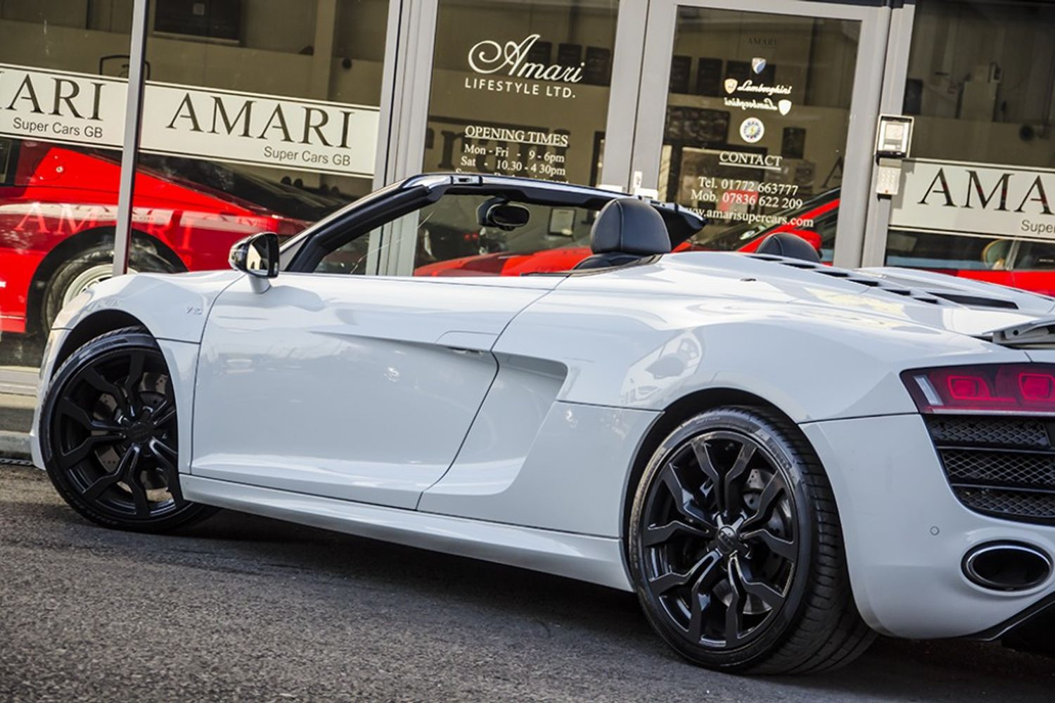 AUDI R8 SPYDER 5.2 FSI Quattro