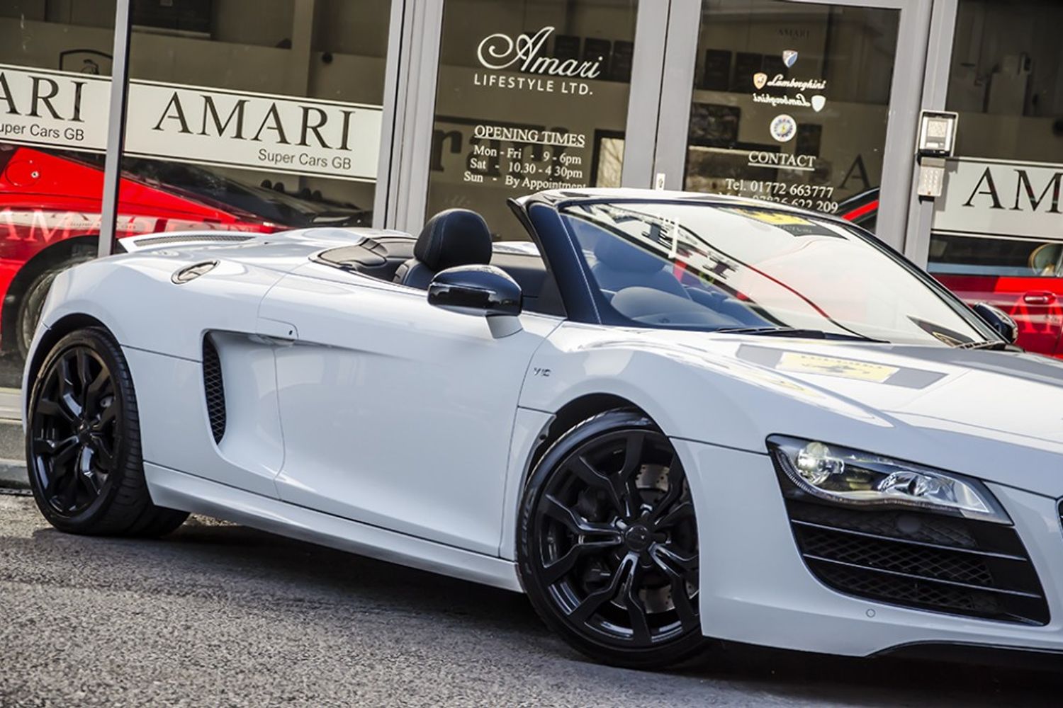 AUDI R8 SPYDER 5.2 FSI Quattro