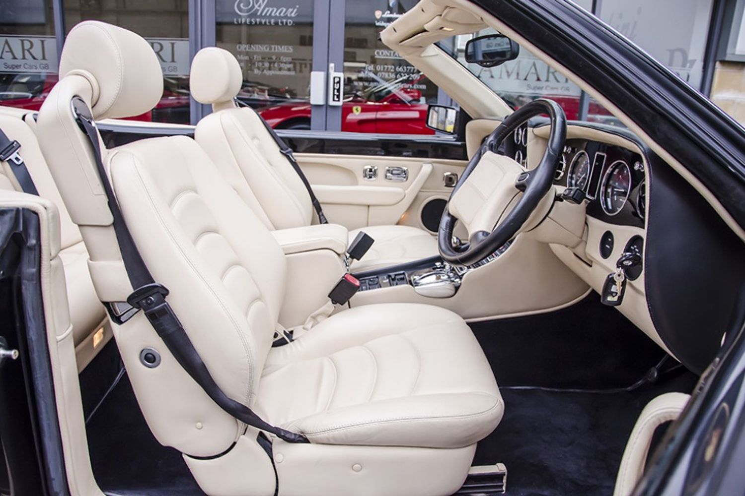 BENTLEY Azure Mulliner Wide Body
