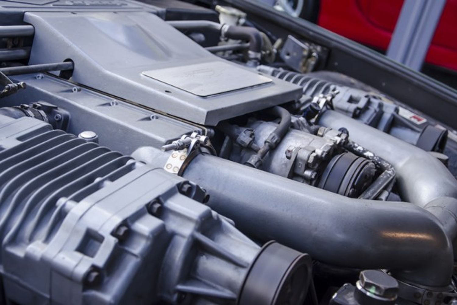ASTON MARTIN Virage Vantage 550 Supercharged