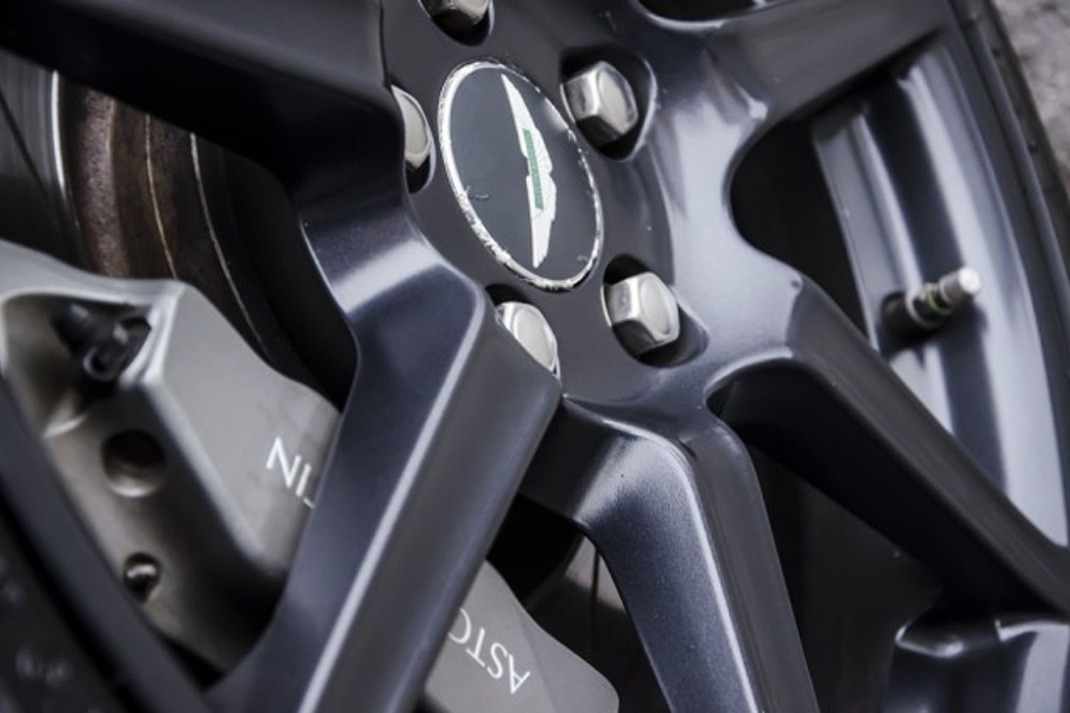 ASTON MARTIN V8 VANTAGE ROADSTER 2dr Sportshift