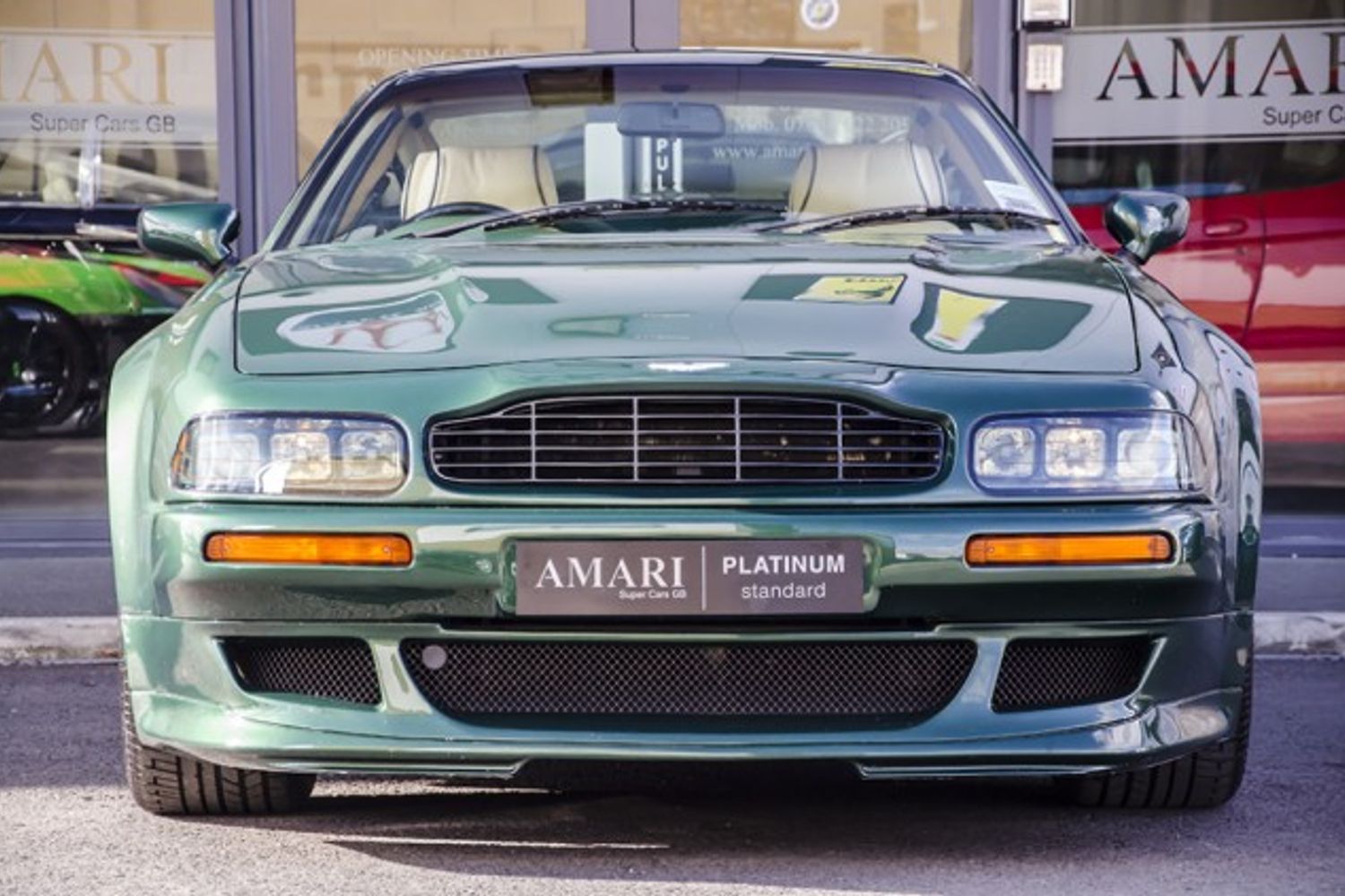 ASTON MARTIN Virage Vantage 550 Supercharged