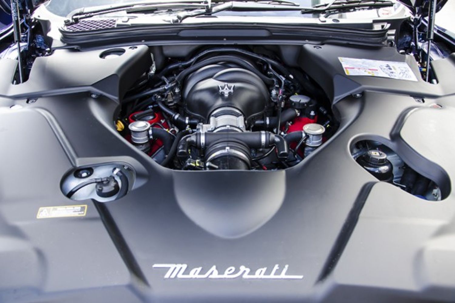 MASERATI GRANTURISMO COUPE V8 S MC Shift