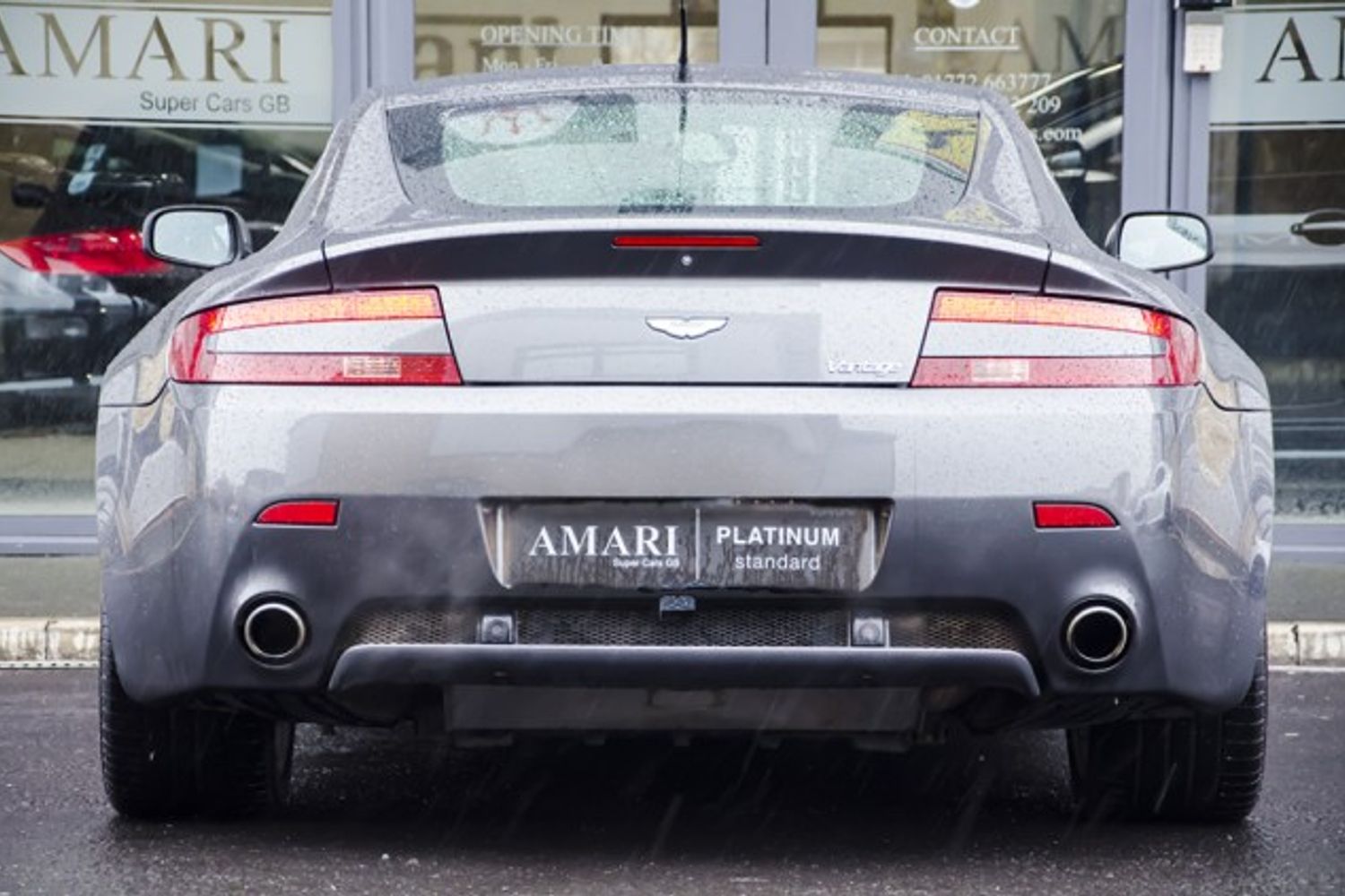 ASTON MARTIN V8 VANTAGE ROADSTER 2dr Sportshift
