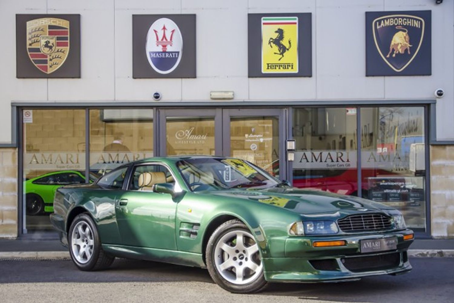 ASTON MARTIN Virage Vantage 550 Supercharged