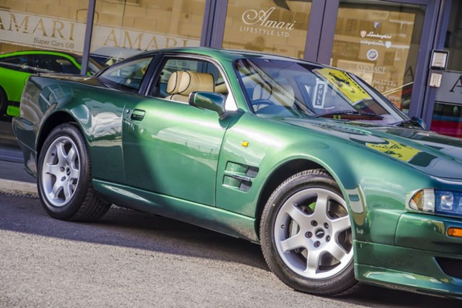 ASTON MARTIN Virage Vantage 550 Supercharged