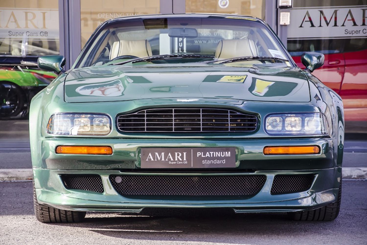 ASTON MARTIN Virage Vantage 550 Supercharged