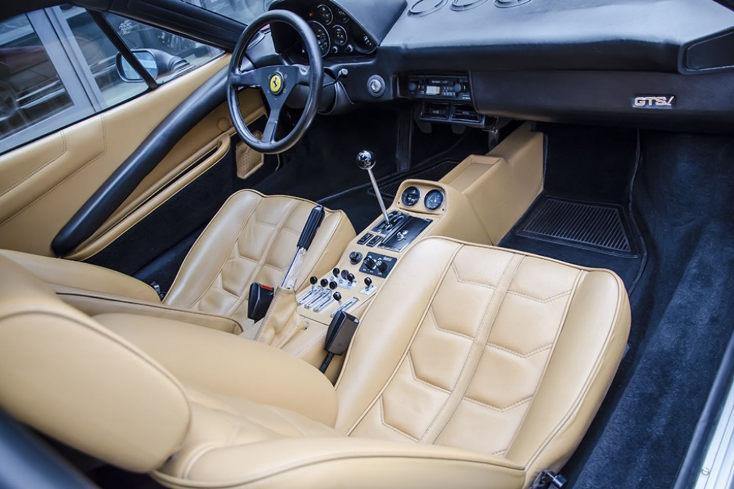 FERRARI 308 COUPE QV