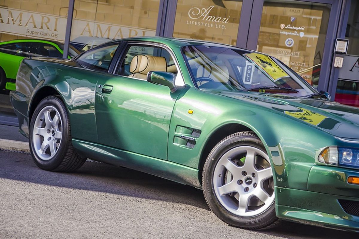 ASTON MARTIN Virage Vantage 550 Supercharged