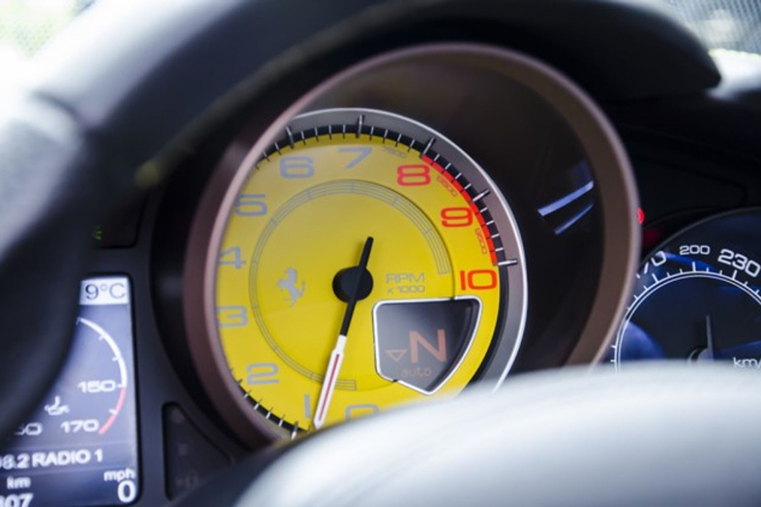 FERRARI CALIFORNIA CONVERTIBLE 2+ F1