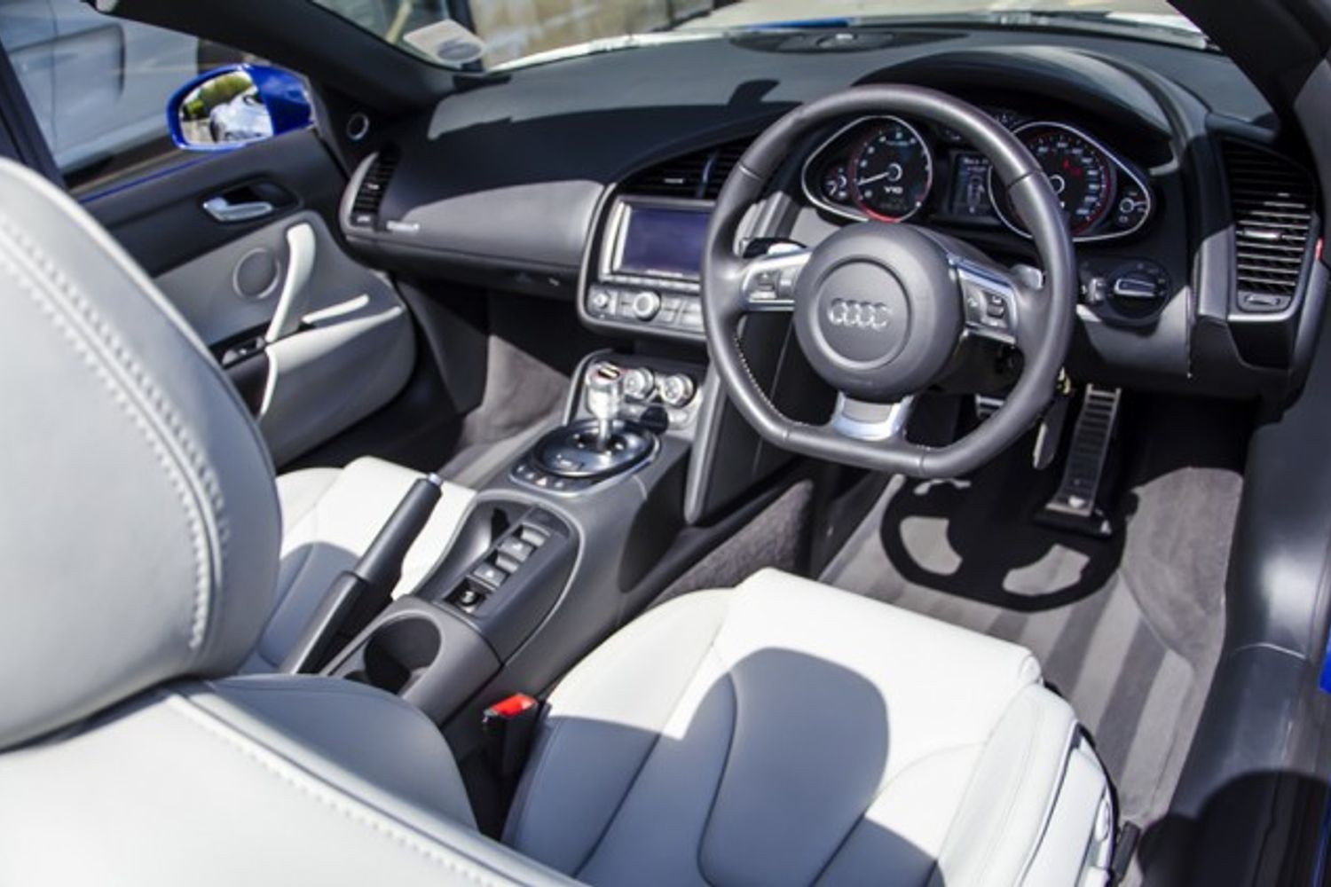 AUDI R8 SPYDER 5.2 FSI Quattro R Tronic