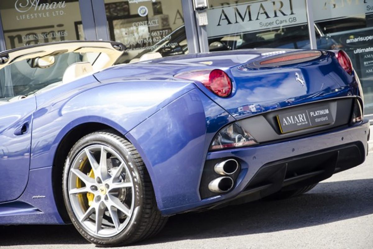 FERRARI CALIFORNIA CONVERTIBLE 2+ F1