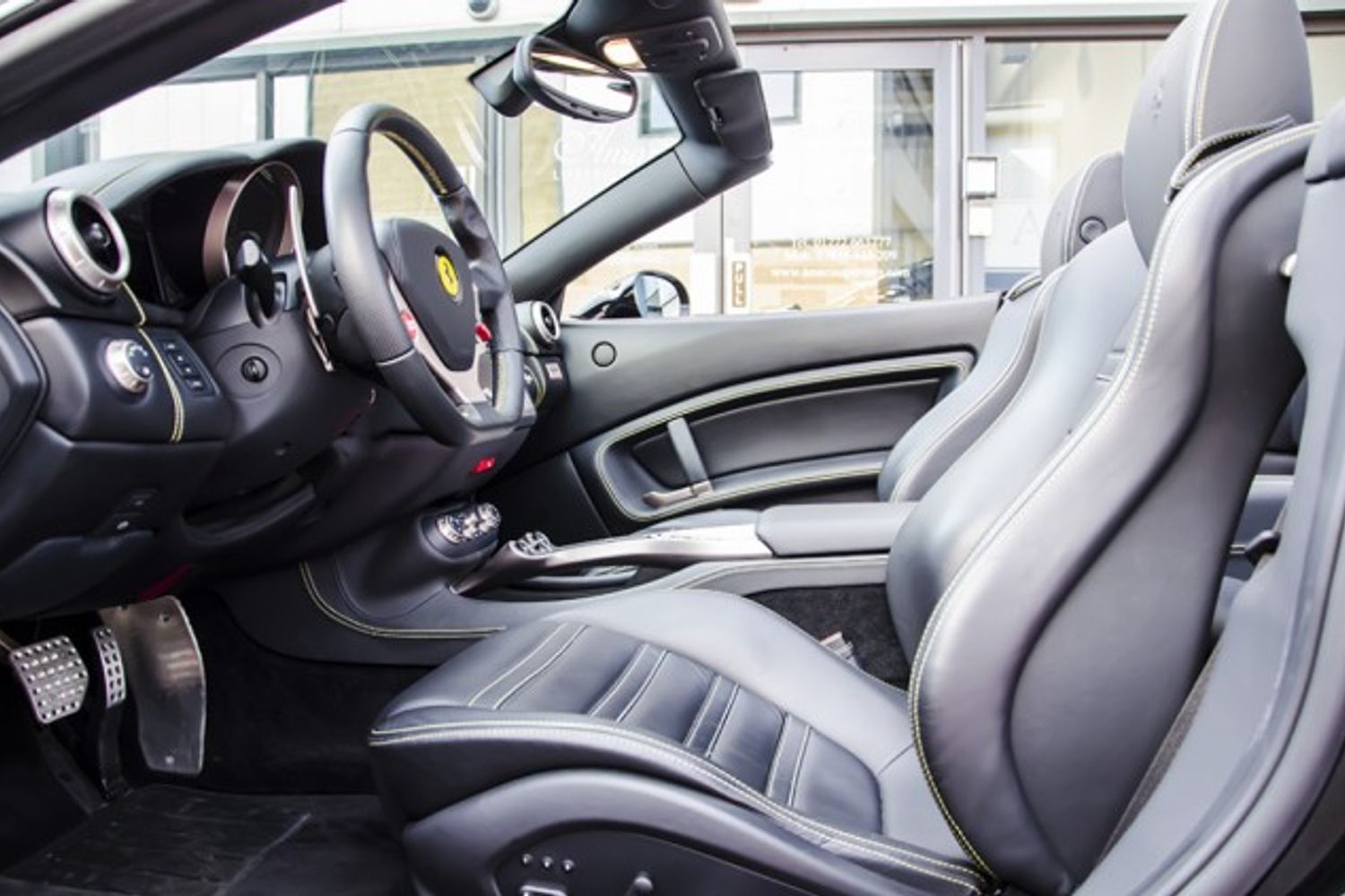 FERRARI CALIFORNIA CONVERTIBLE 2+ F1