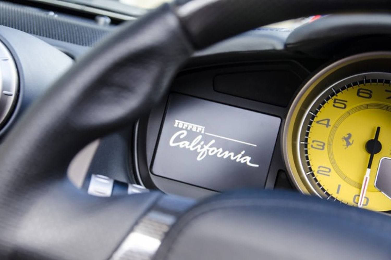 FERRARI CALIFORNIA CONVERTIBLE 2+ F1