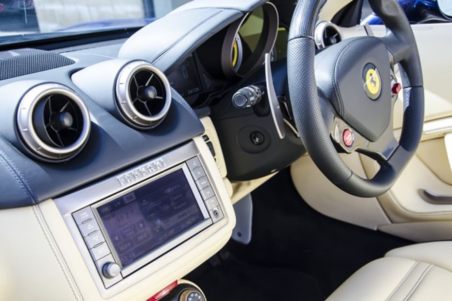 FERRARI CALIFORNIA CONVERTIBLE 2+ F1