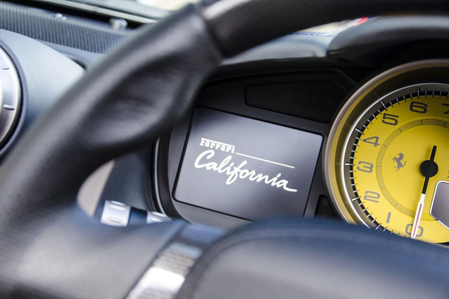 FERRARI CALIFORNIA CONVERTIBLE 2+ F1