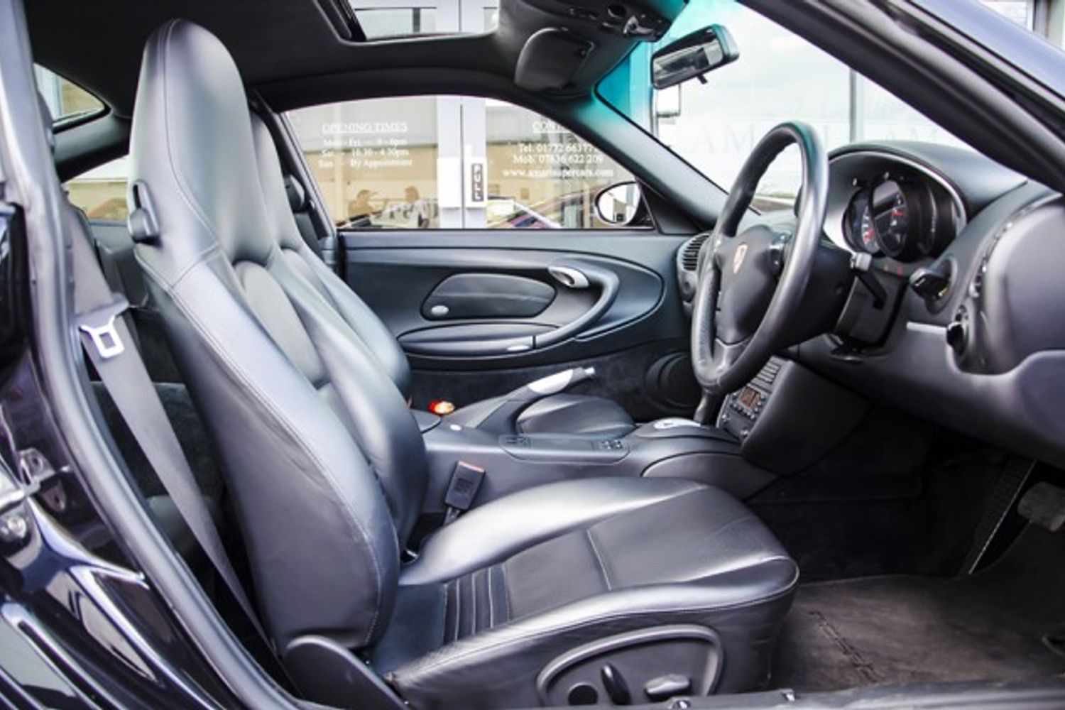 PORSCHE 911 [996] CARRERA 4 COUPE S Tiptronic S