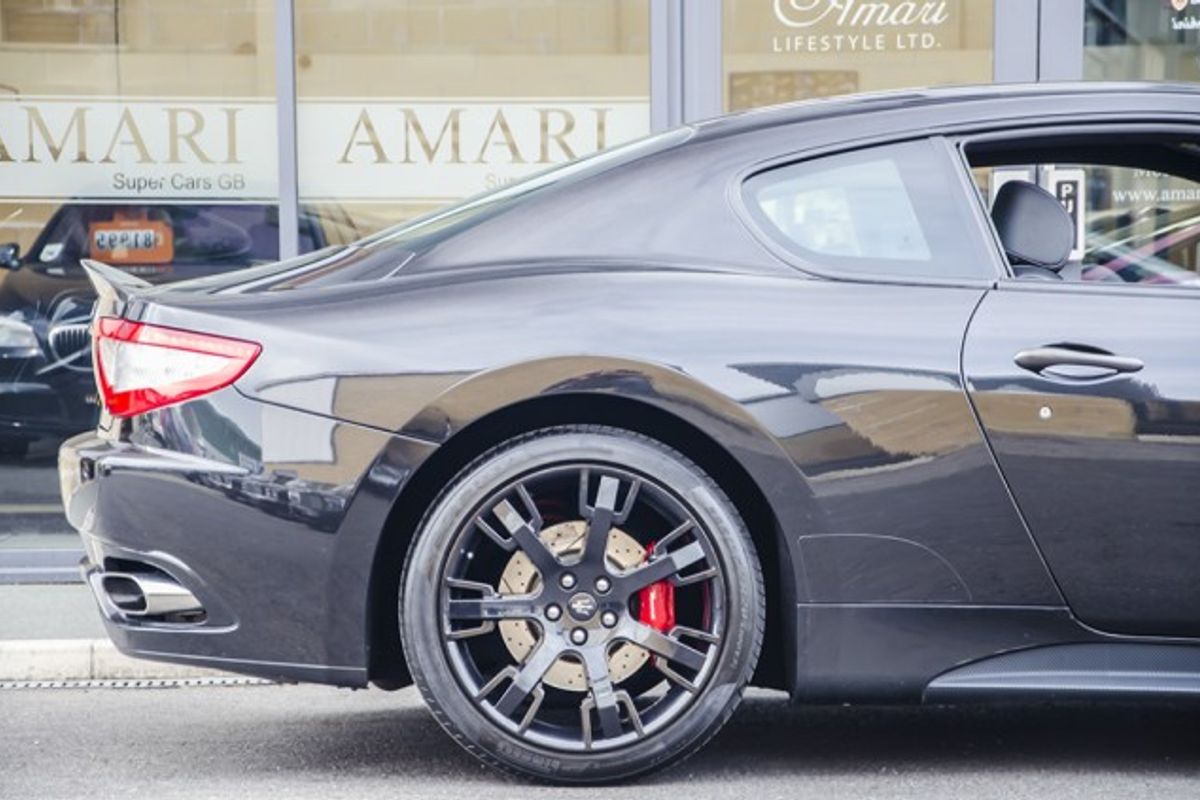 MASERATI GRANTURISMO COUPE V8 S MC Shift