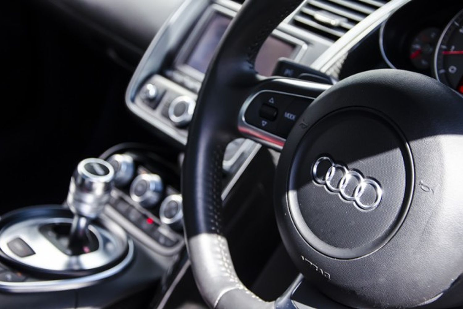 AUDI R8 COUPE 4.2 FSI Quattro R Tronic