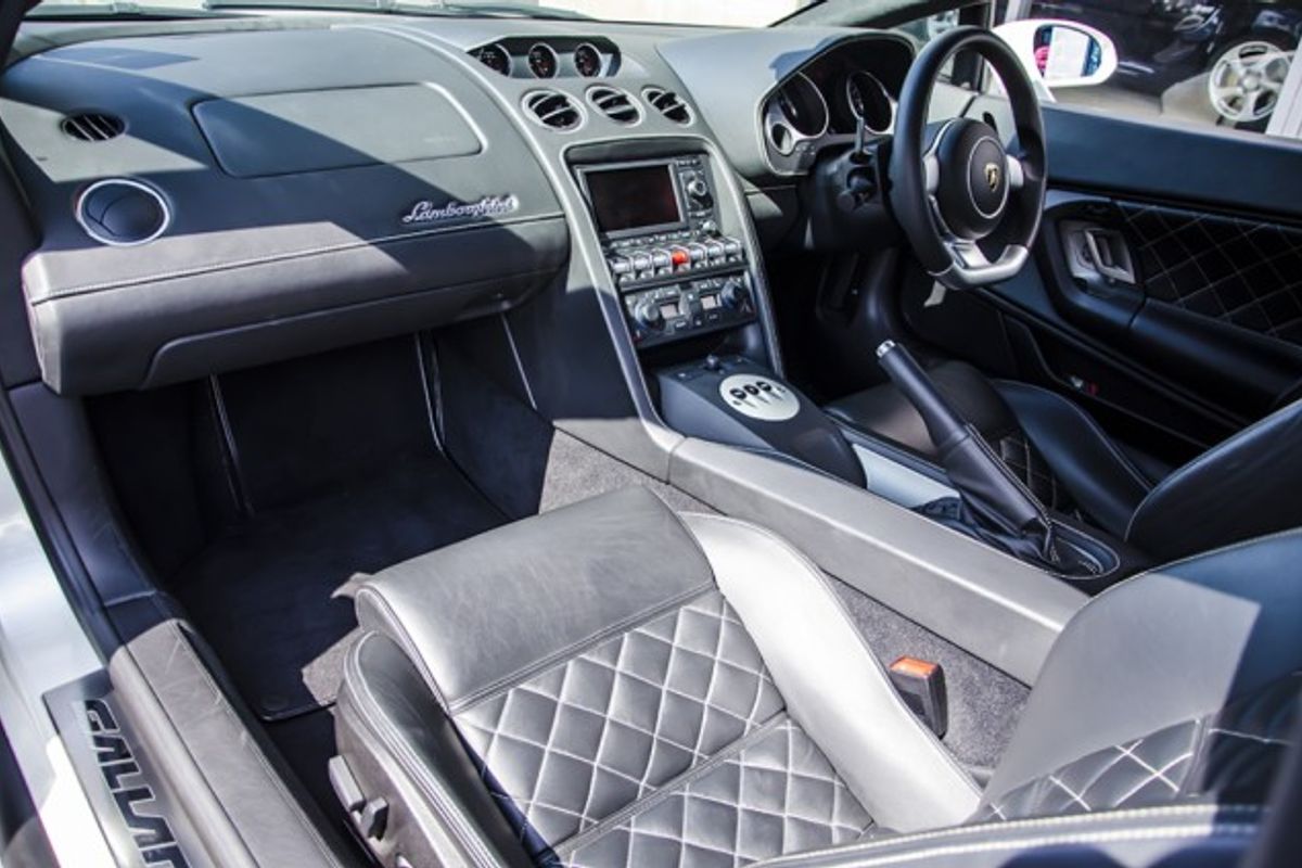 LAMBORGHINI GALLARDO COUPE LP 560-4 E Gear