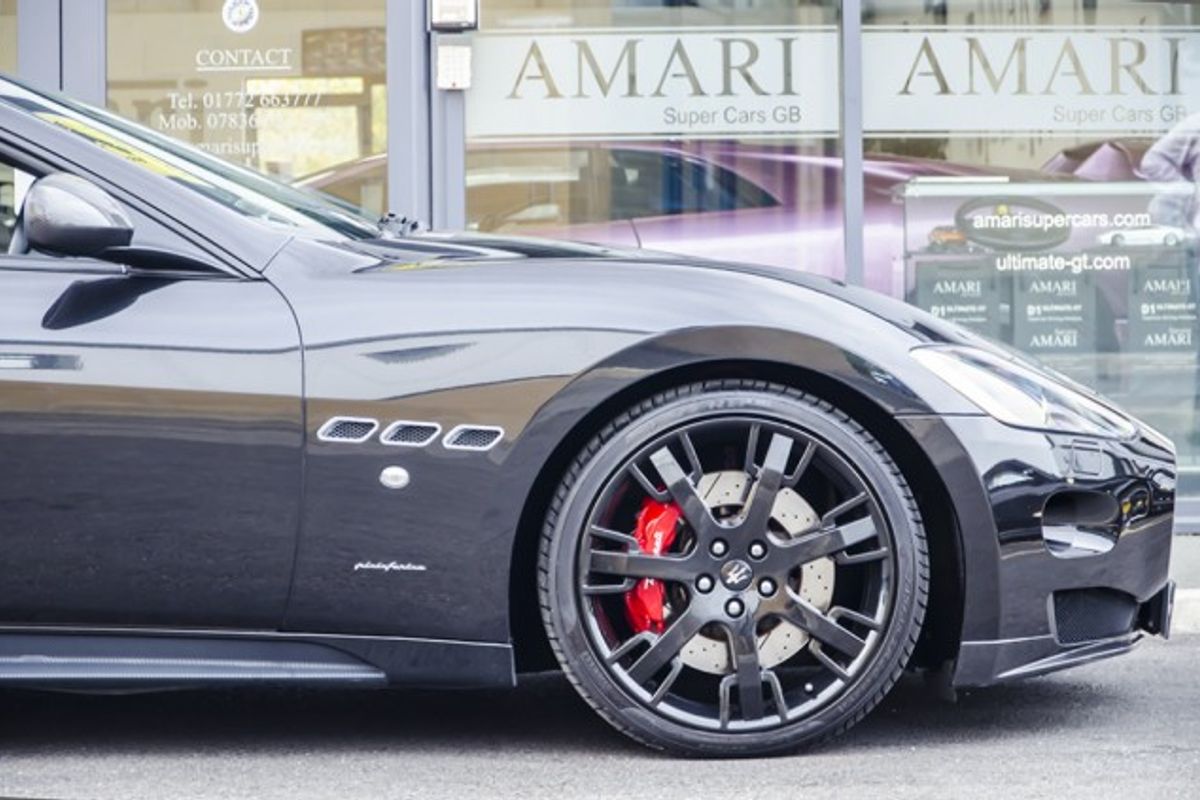 MASERATI GRANTURISMO COUPE V8 S MC Shift
