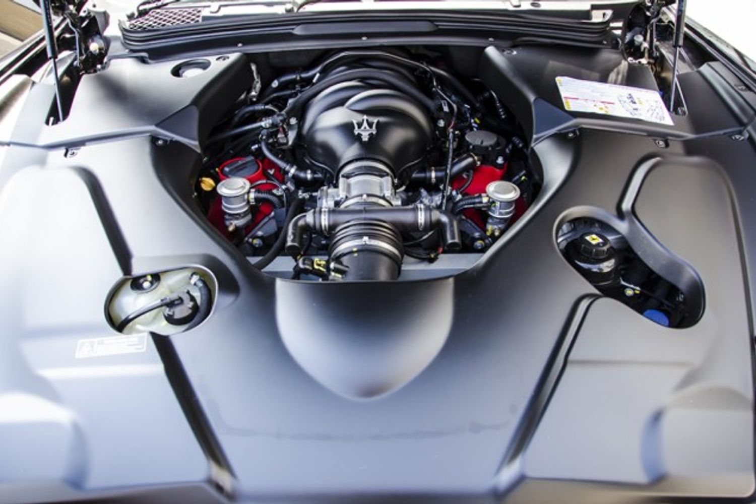 MASERATI GRANTURISMO COUPE V8 S MC Shift