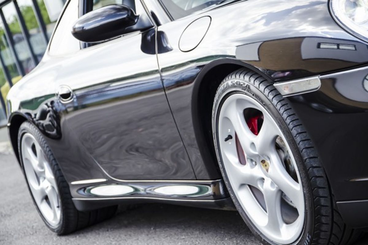 PORSCHE 911 [996] CARRERA 4 COUPE S Tiptronic S