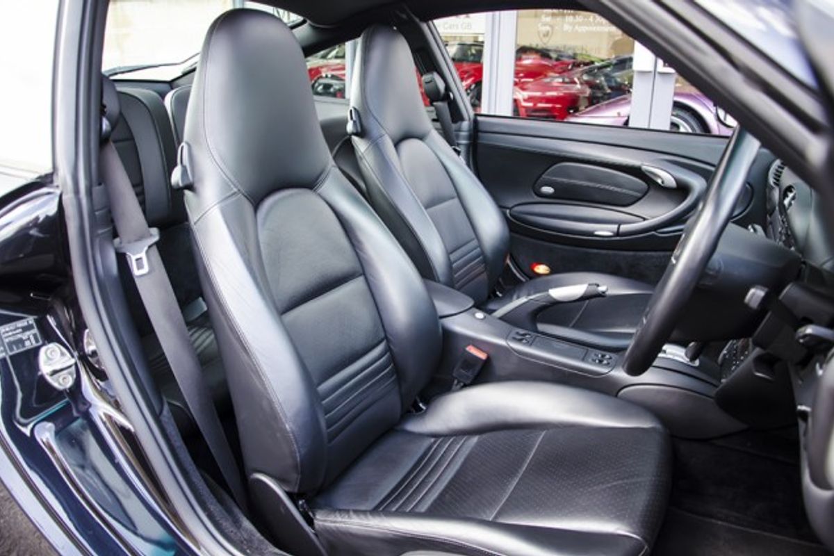 PORSCHE 911 [996] CARRERA 4 COUPE S Tiptronic S