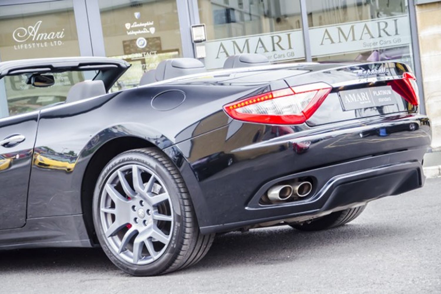 MASERATI GRANCABRIO CONVERTIBLE V8 Auto