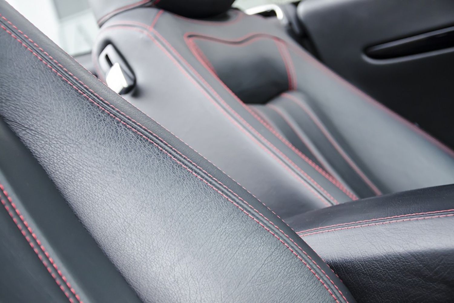 MASERATI GRANCABRIO CONVERTIBLE V8 Auto