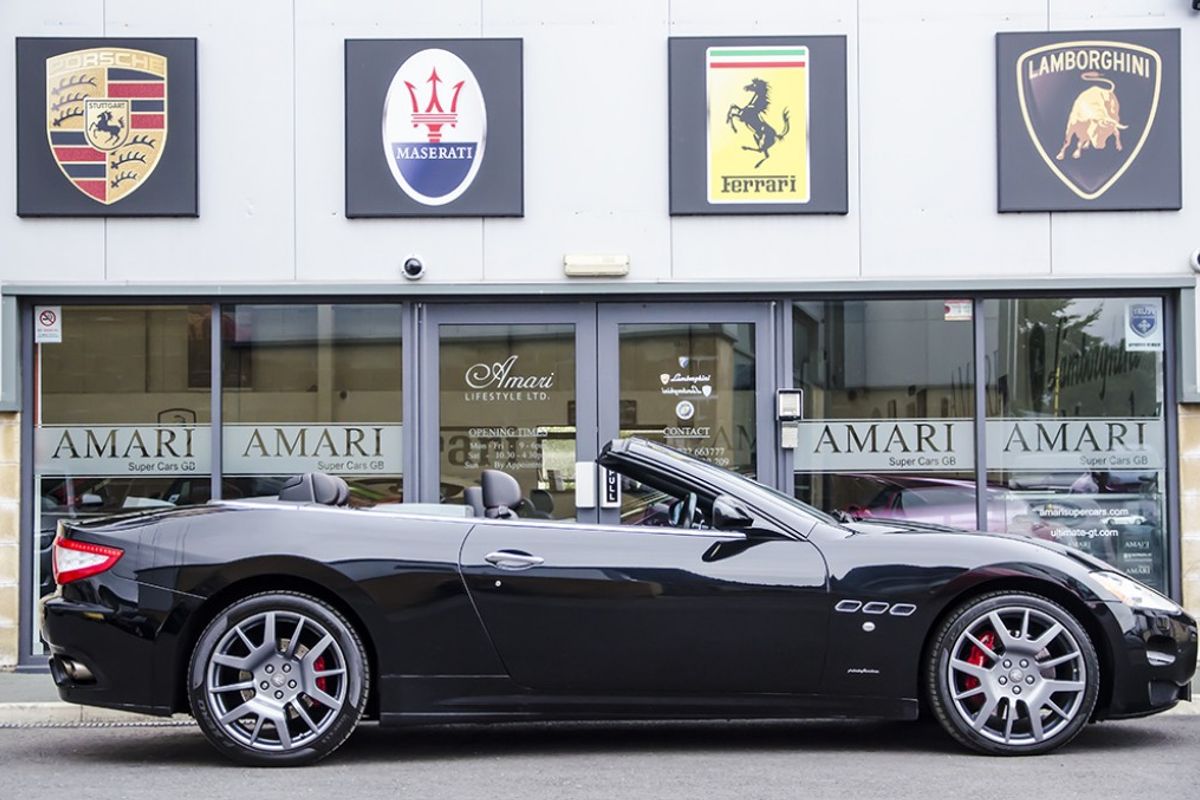 MASERATI GRANCABRIO CONVERTIBLE V8 Auto