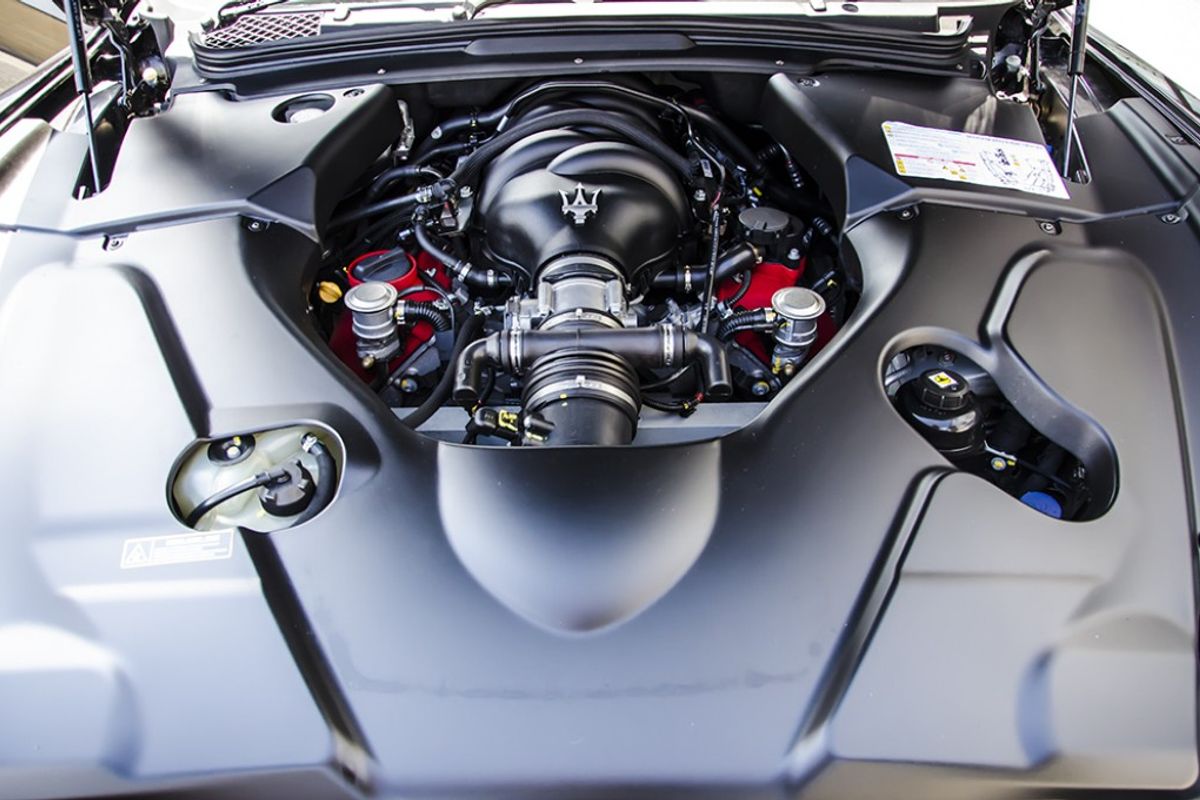 MASERATI GRANTURISMO COUPE V8 S MC Shift