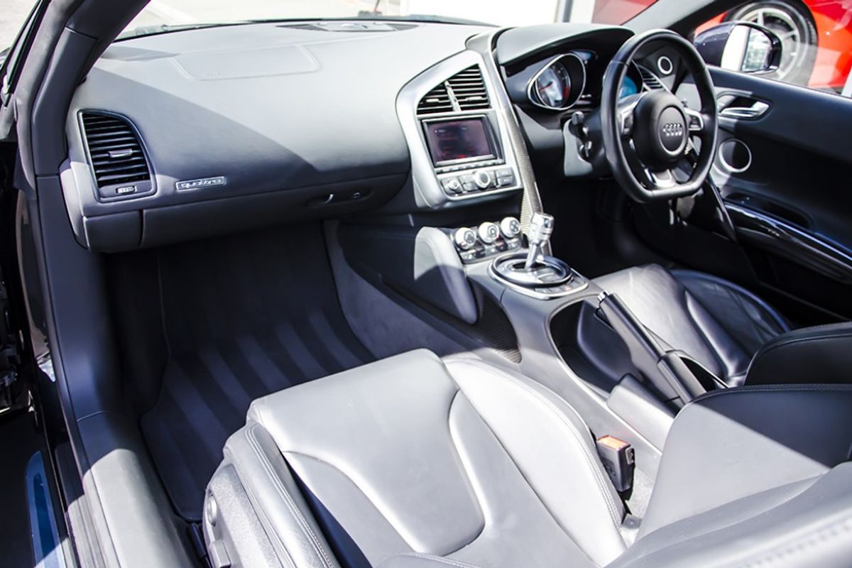 AUDI R8 COUPE 4.2 FSI Quattro R Tronic