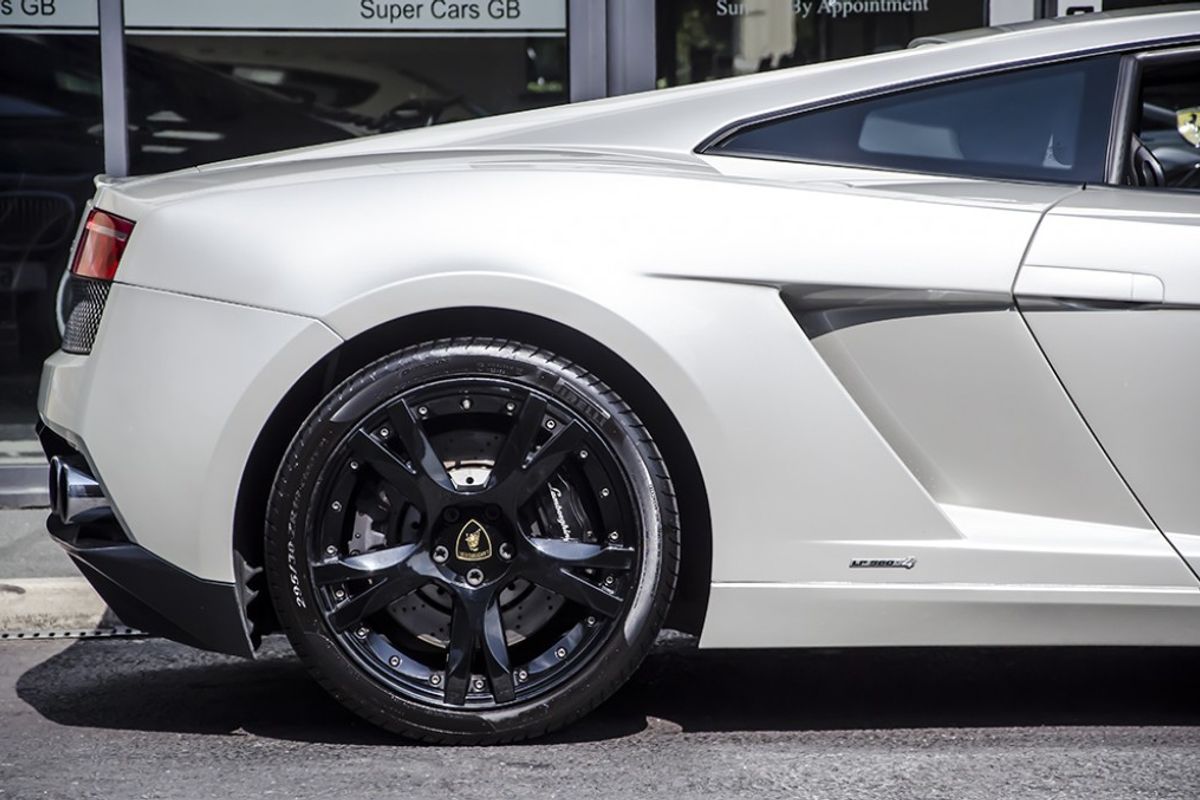 LAMBORGHINI GALLARDO COUPE LP 560-4 E Gear