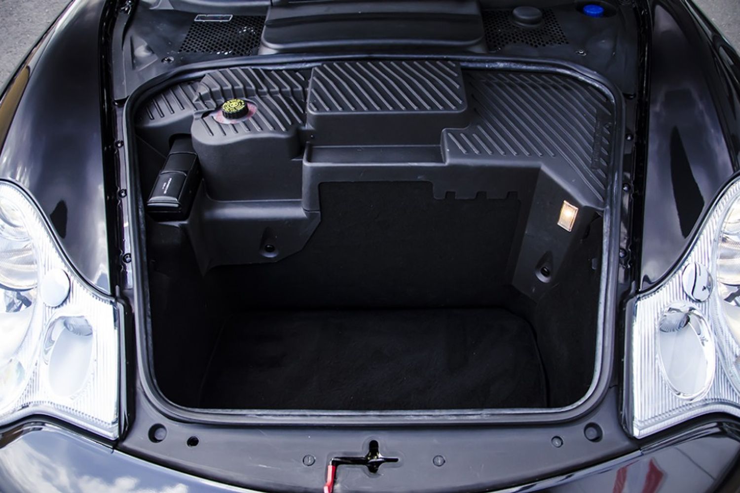 PORSCHE 911 [996] CARRERA 4 COUPE S Tiptronic S