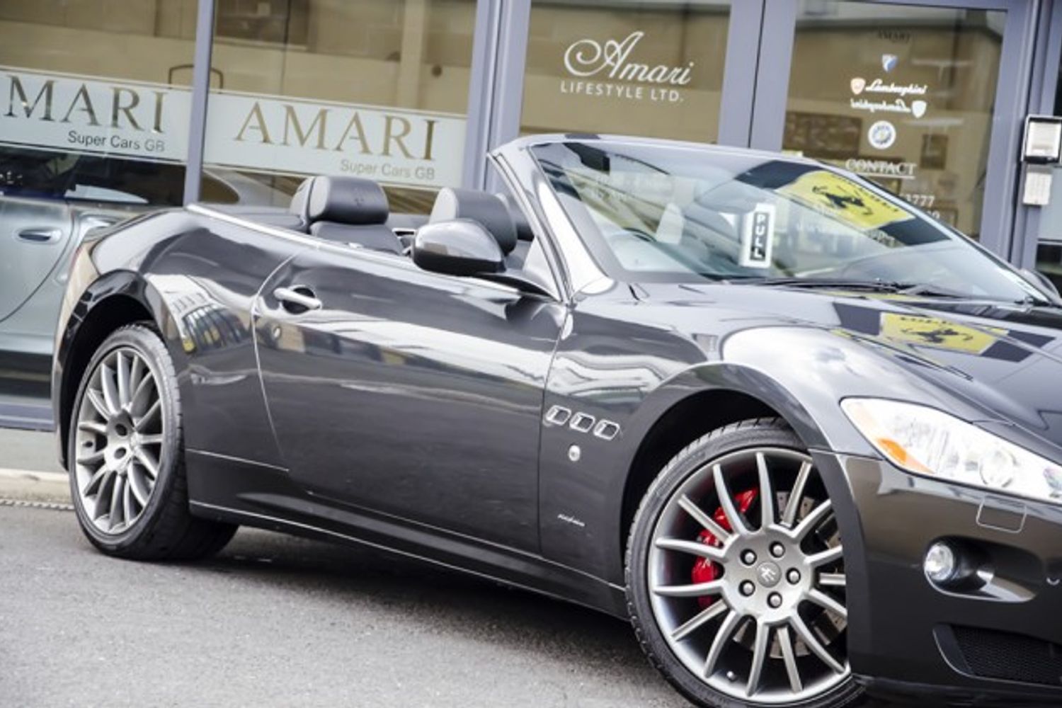 MASERATI GRANCABRIO CONVERTIBLE V8 Auto