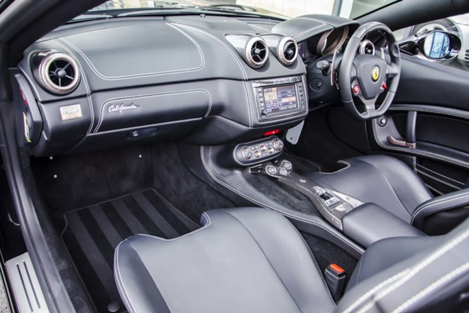 FERRARI CALIFORNIA CONVERTIBLE 2+ F1