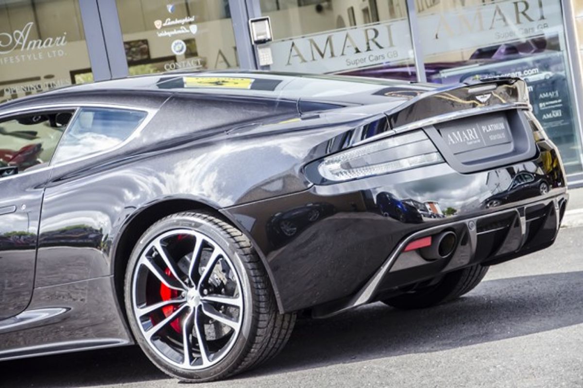ASTON MARTIN DBS Ultimate Edition No 77/100